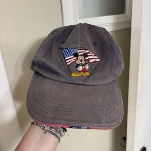 Gray Adjustable Mickey Cap and Flag Design VTG